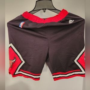 Chicago bulls / vintage/ boys/ shorts
